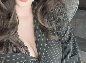 品味清水由乃的2B同人花嫁美图，下载它，你会发现新大陆！