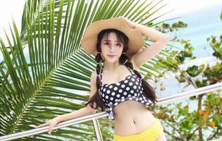 爱蜜社 – 朱可儿Flower的兔女郎摄影合集，认真也不认真吗？