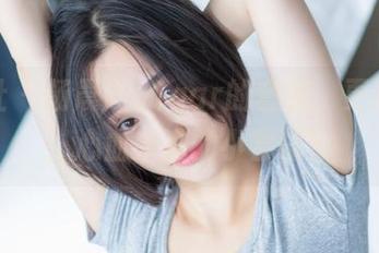 爱蜜社 – 杨晨晨sugar的套装，更新图片，心血来潮的小尝试？