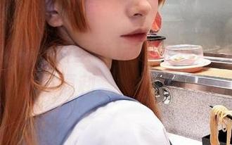 特软儿Sona万圣节玩得飞起，图集中隐藏了多少福利，你有没有发现？