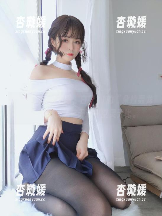 幸亏只是一组美图，白银81的“朵拉轰龙少女”让我这一天过得空灵无比。