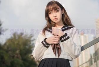 草滋滋，兔呲呲！祖木子在绿草坪免费带你下载快乐！
