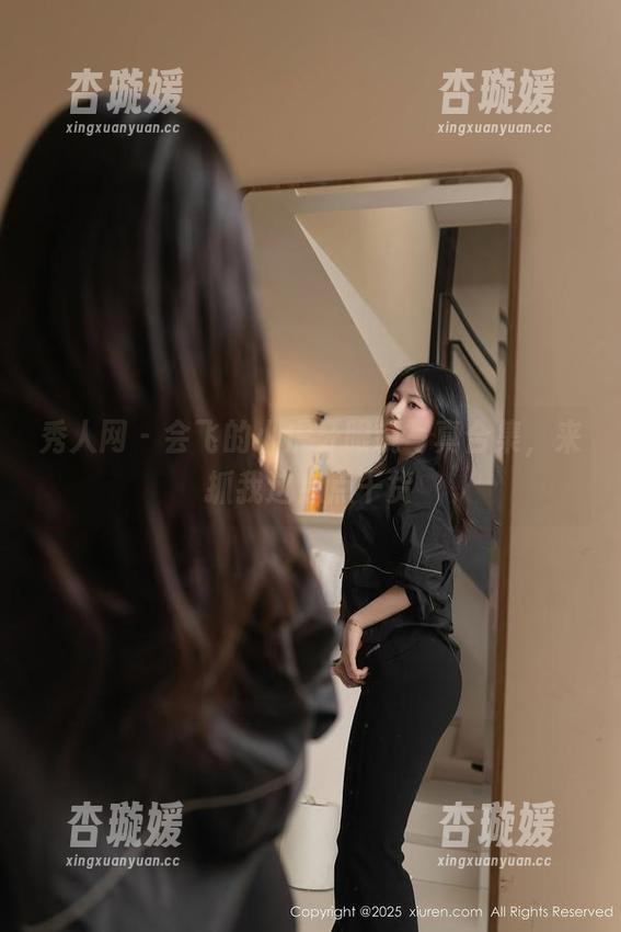 秀人网 - 会飞的小虎牙眼镜写真合集，来抓我这点点干货