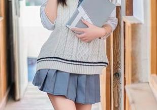 秀人网 – 内衣写真新视角，俞漫的图库让我思绪飘远
