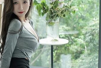 秀人网 – 学妹写真更新中，奈汐酱nice的镜头感觉掺杂了几分调皮，真有些意思。