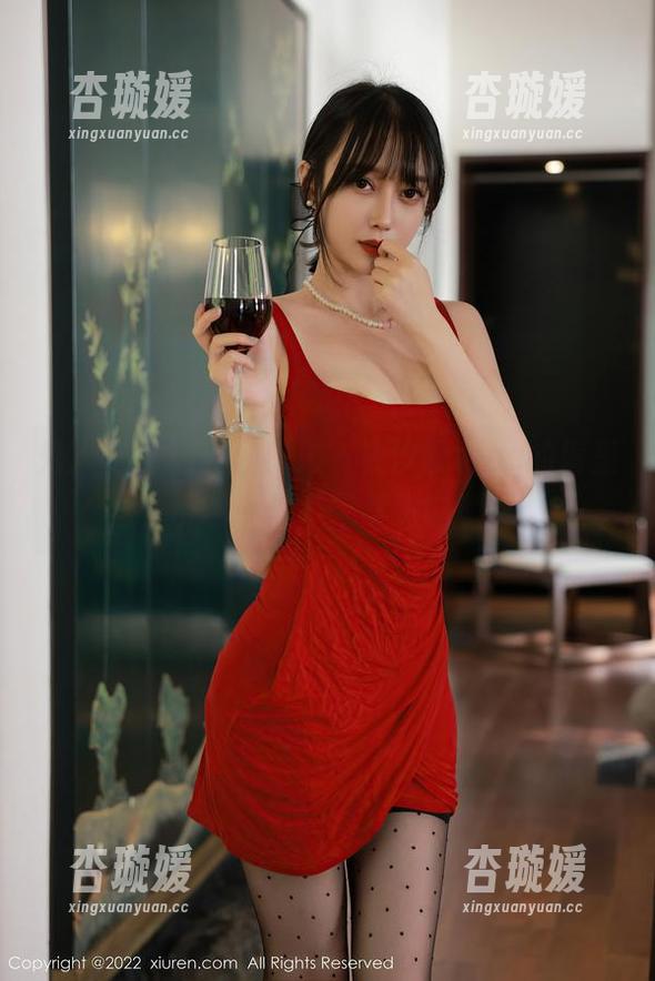 秀人网 - 原图私房秀，奈汐酱nice的裤里丝，带着一丝不易察觉的诱惑。