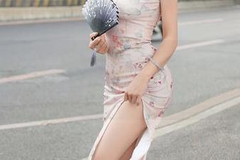 秀人网 – 小心，安然Maleah眼镜福利图包，可能让你沉迷贴心深渊。