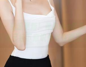 秀人网 – 资源更新！希雅sia的美足原图，反正我已经下意识停留在画面上了。