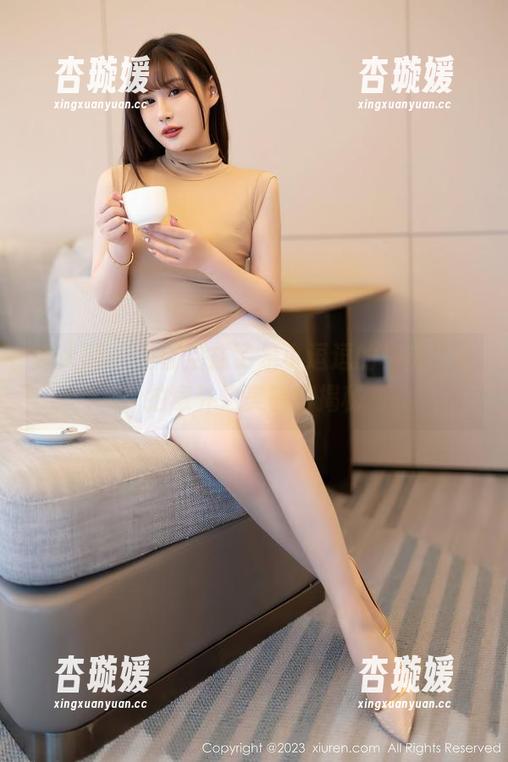 秀人网 - 当镂空成了是小逗逗的标志，私拍意外之美等待揭秘