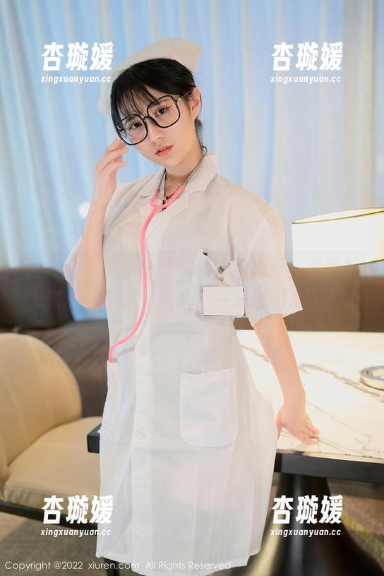 秀人网 - 一张朱可儿秘书的简历，里面只写了一个字，哈哈！——原图&写真