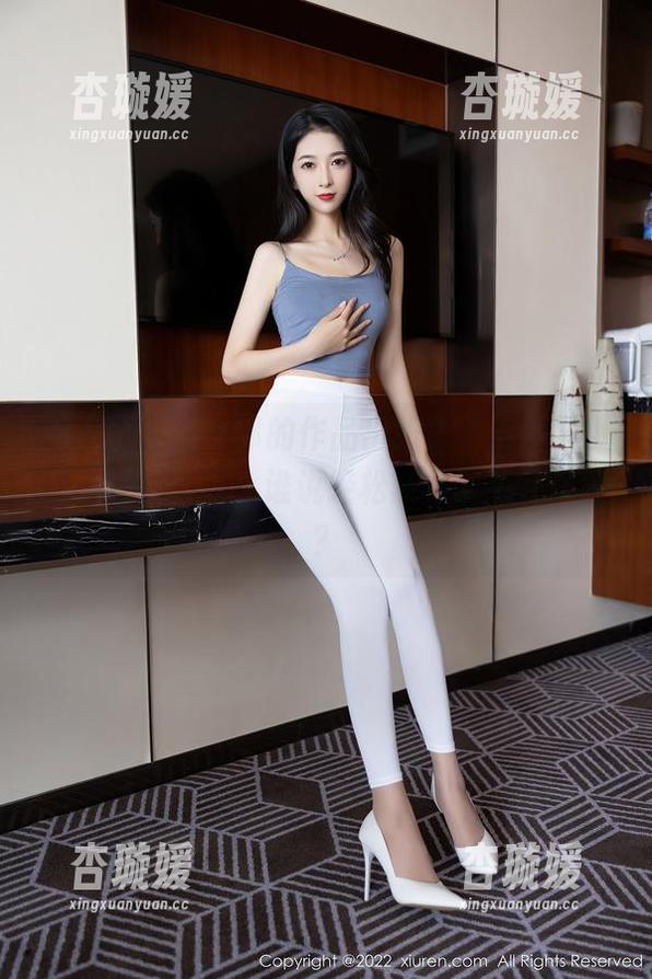秀人网 - 兔女郎的作品出炉了，王俪丁小宝贝轻轻分享，谁说轻松就不能有点深意？