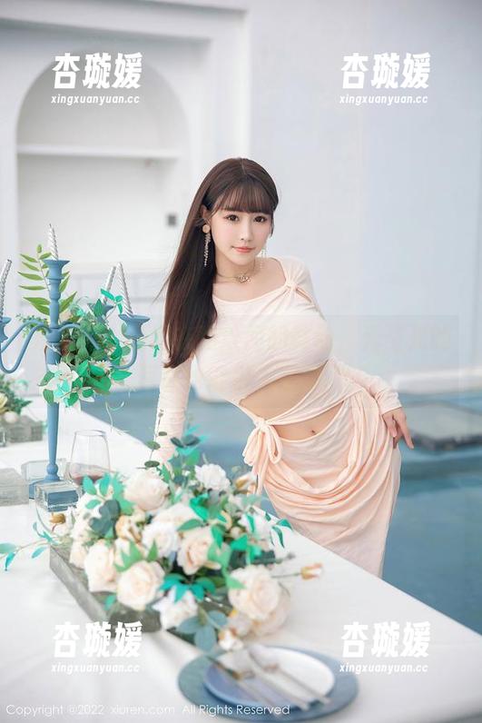 秀人网-白甜 秀人网 - 白甜在豹纹间的舞动,无圣光的写真也能引人遐想。