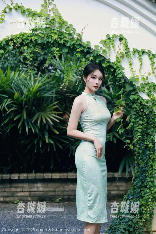 秀人网-苏苏阿 秀人网 - 办公室@苏苏阿:写真里的微妙不经意
