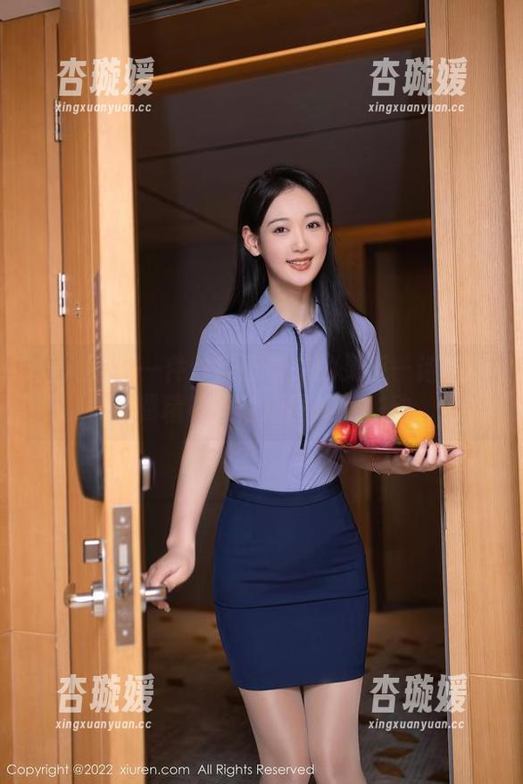 秀人网-诗诗 秀人网 - 一件体操服带来的灵感—诗诗的不羁精神竟让原图如此生动