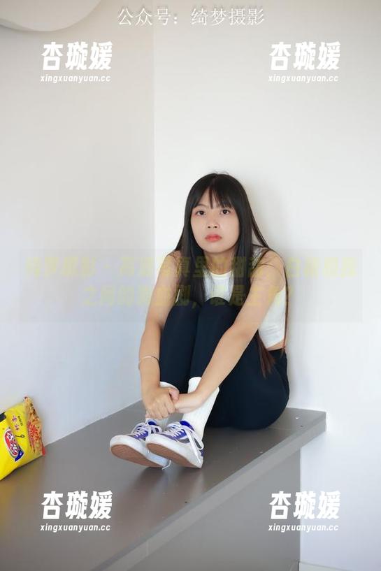 绮梦摄影-甜甜 绮梦摄影 - 高清写真里的甜甜:白裙和我之间的狗血剧,谁是主角?