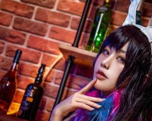 芊川一笑MNK呈现的护士奇遇记，更新的美图让人不自觉微笑。