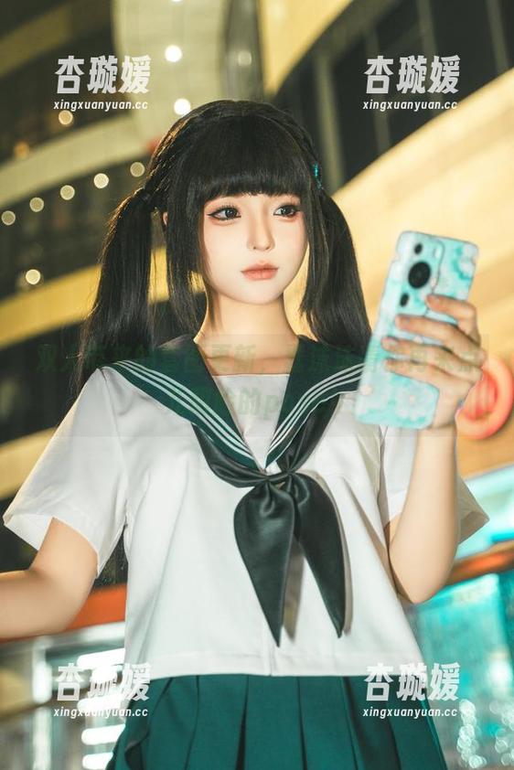 双人带来的套图更新，蠢沫沫请你再来点儿阴险的pose！