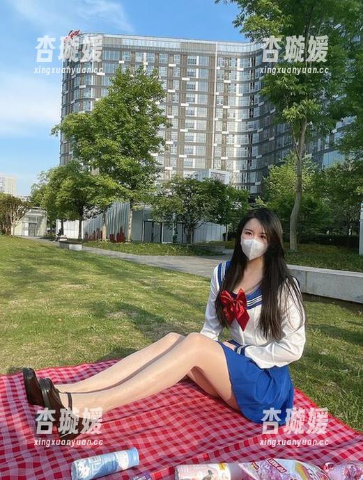 微密圈 - 新鲜出炉的黑丝儿油亮图集，软妹小九九的资源如虹，快来！