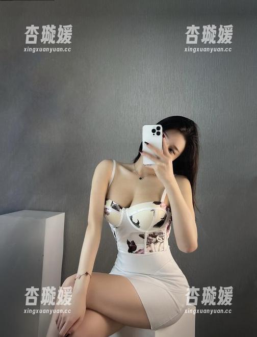 微密圈 - 金希儿的“无圣光，怼镜”操作，图集各位看官请睁大眼睛！
