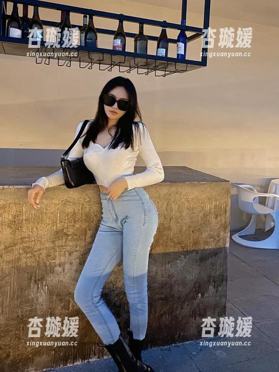 陈佩奇 微密圈 - 陈佩奇全集上线,清纯女高系又勾起我点滴回忆,下载秒得到位,随便一翻就舒心。