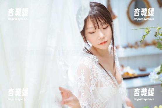 香草喵露露 香草喵露露的比基尼自拍,借我点儿高清的小美好