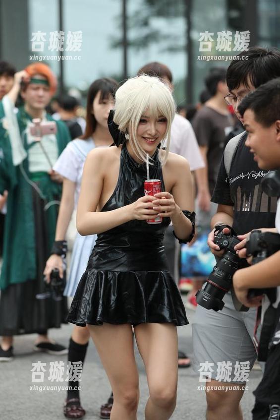 魔镜街拍-曼曼 魔镜街拍 - 曼曼吊带上线,快来下载这波美图,保证你舍不得关掉!