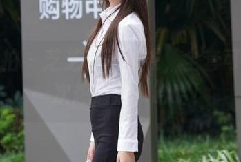 魔镜街拍 – 芝芝蓝色泳衣，全套可能不止一次想溜走，哈哈！